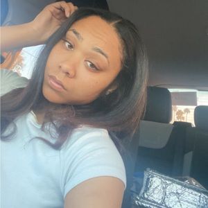 Meet your Posher, Camille